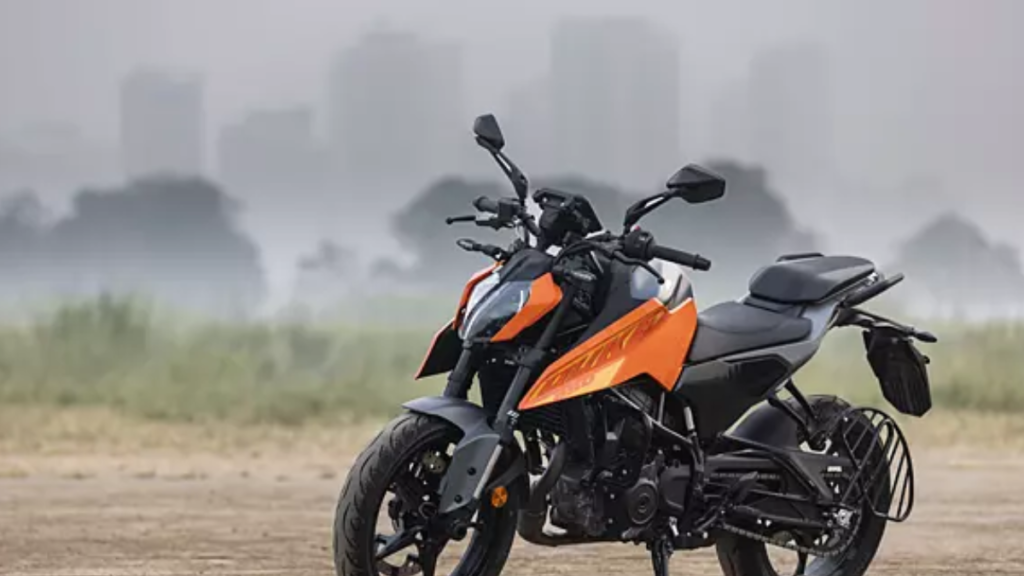 KTM 250 Duke पर मिल रहा जबरदस्त डिस्काउंट, जानें क्या हैं इसकी पावरफुल फीचर्स!